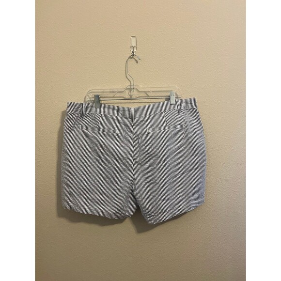 St John Bay Women’s 5” shorts - Picture 3 of 4